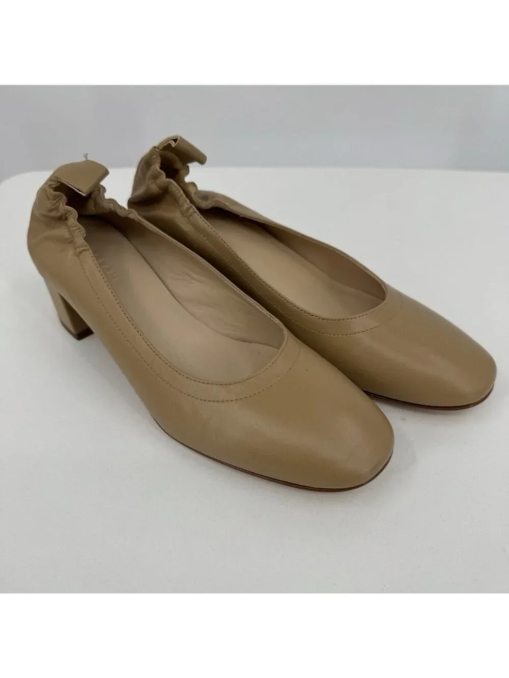Everlane Italian Leather Day Heel Light Taupe 8 Women's Elastic Back Comfort